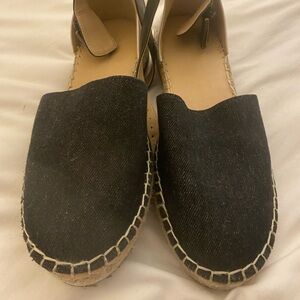 Tommy Hilfiger espadrilles.Super comfortable. Size 10. Ankle strap. Gray colour.